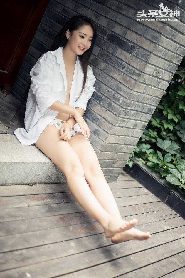 [ͷ��Ů��] 2016-07-01 NO.046 �崿�׳���-С�� [32P+402M]