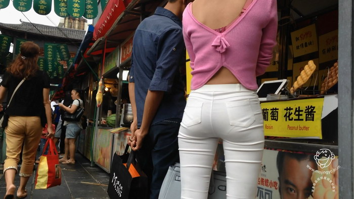 街拍美臀