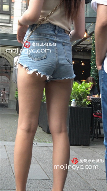 4K������Ƶ�������ȿ㳤��¶������Ů[MP4-1.82GB]