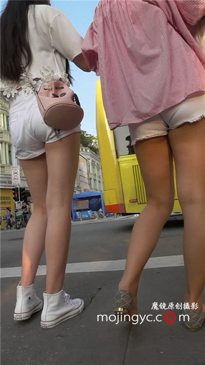 �������Լ���Ʒ�����Ȱ���˫�� [MP4-393M]