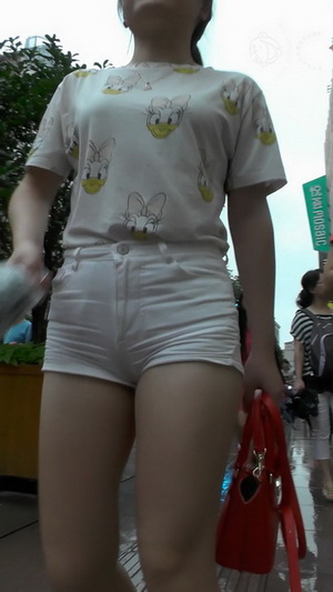 �Ըа��ΰ׶̿���Ů[MP4-760M]