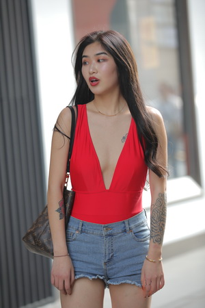 ����������Ʒ С������V������[96P/714M]