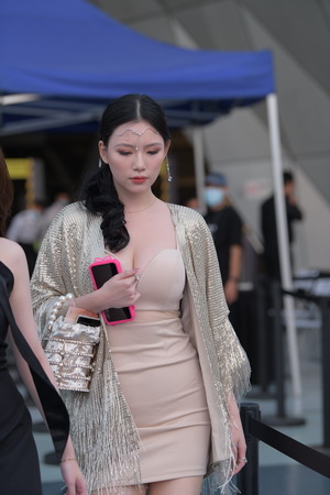 �Ӿ������Ʒ �������Ը����ٸ�~����[163P/3.5G]