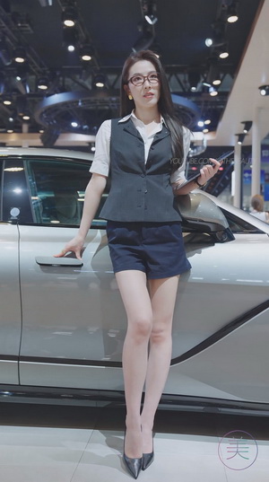 4k 2025���ڴ�������չ ���쳵ģ #��ʤ�� sexy chinese model